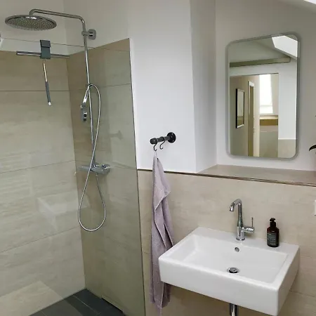 Exklusives Penthouse Im Ehemaligen Bunker Apartment *