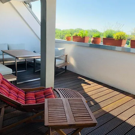 Exklusives Penthouse Im Ehemaligen Bunker *