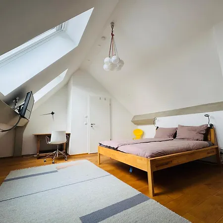 Exklusives Penthouse Im Ehemaligen Bunker *